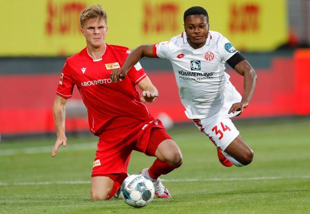 季他们经历 季他们经历