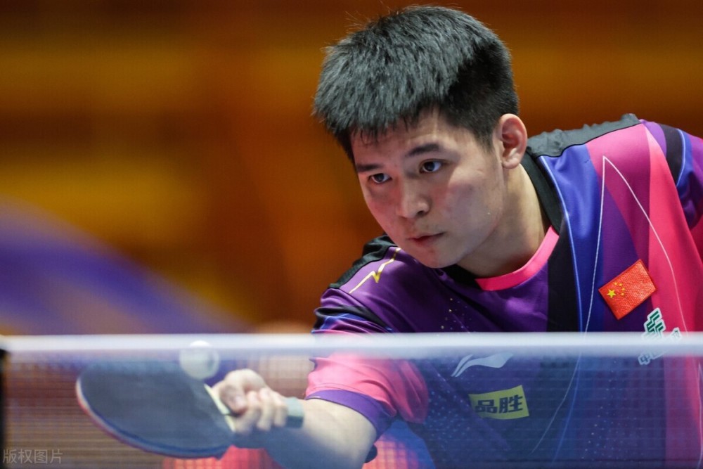 三人形成的 三人形成的