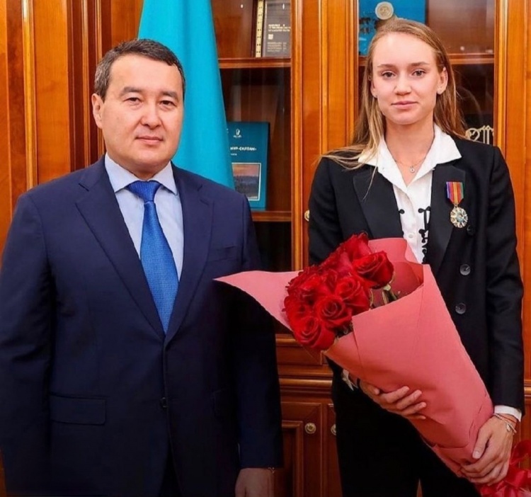 星球员的发 星球员的发