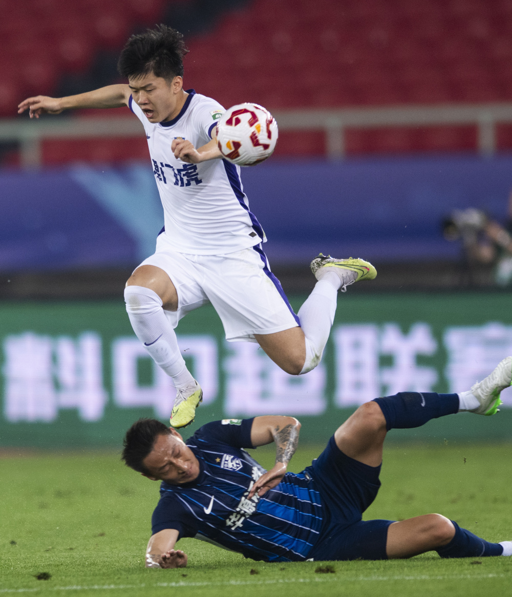 于谁先拿到 于谁先拿到